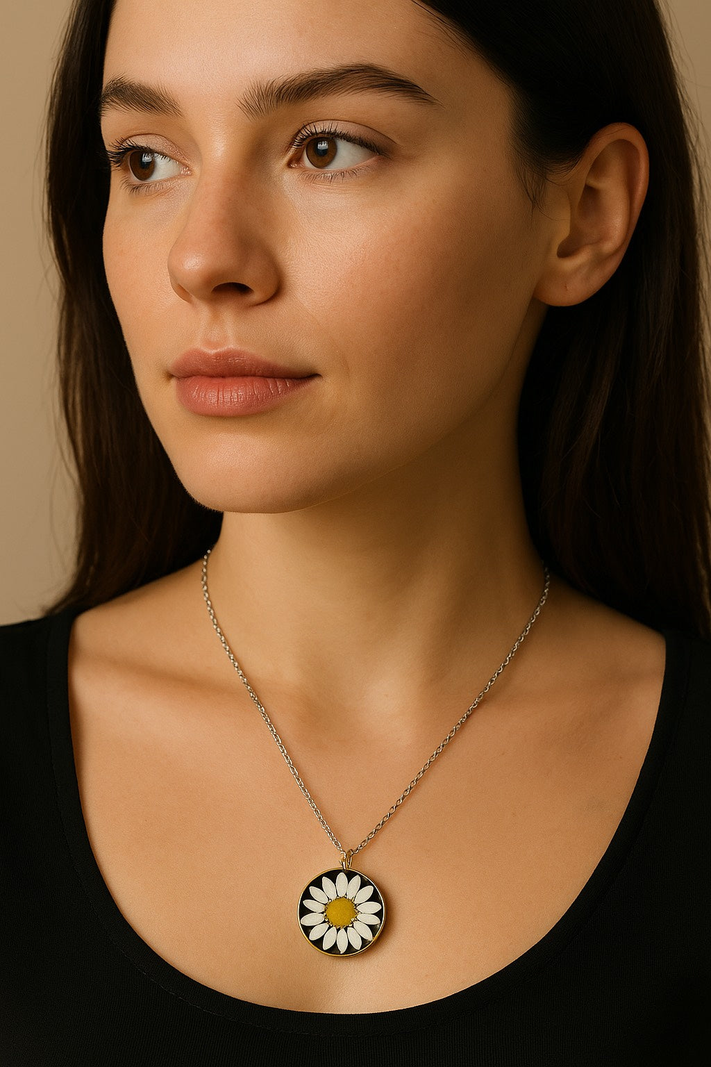 🌼 Real Daisy Resin Pendant Necklace – Nature’s Charm in Every Detail! 🌼