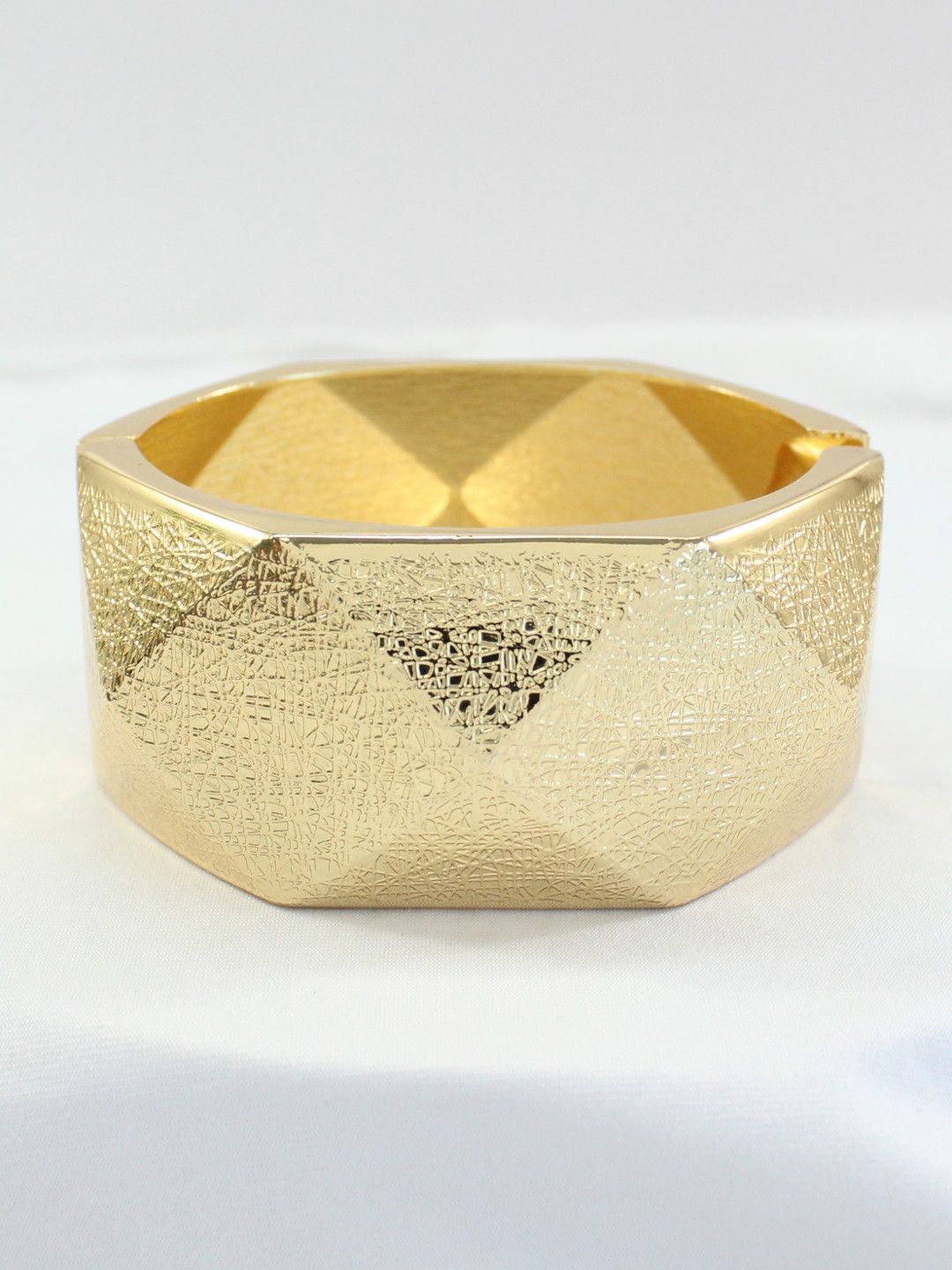 Golden Ovel Hex Bracelet