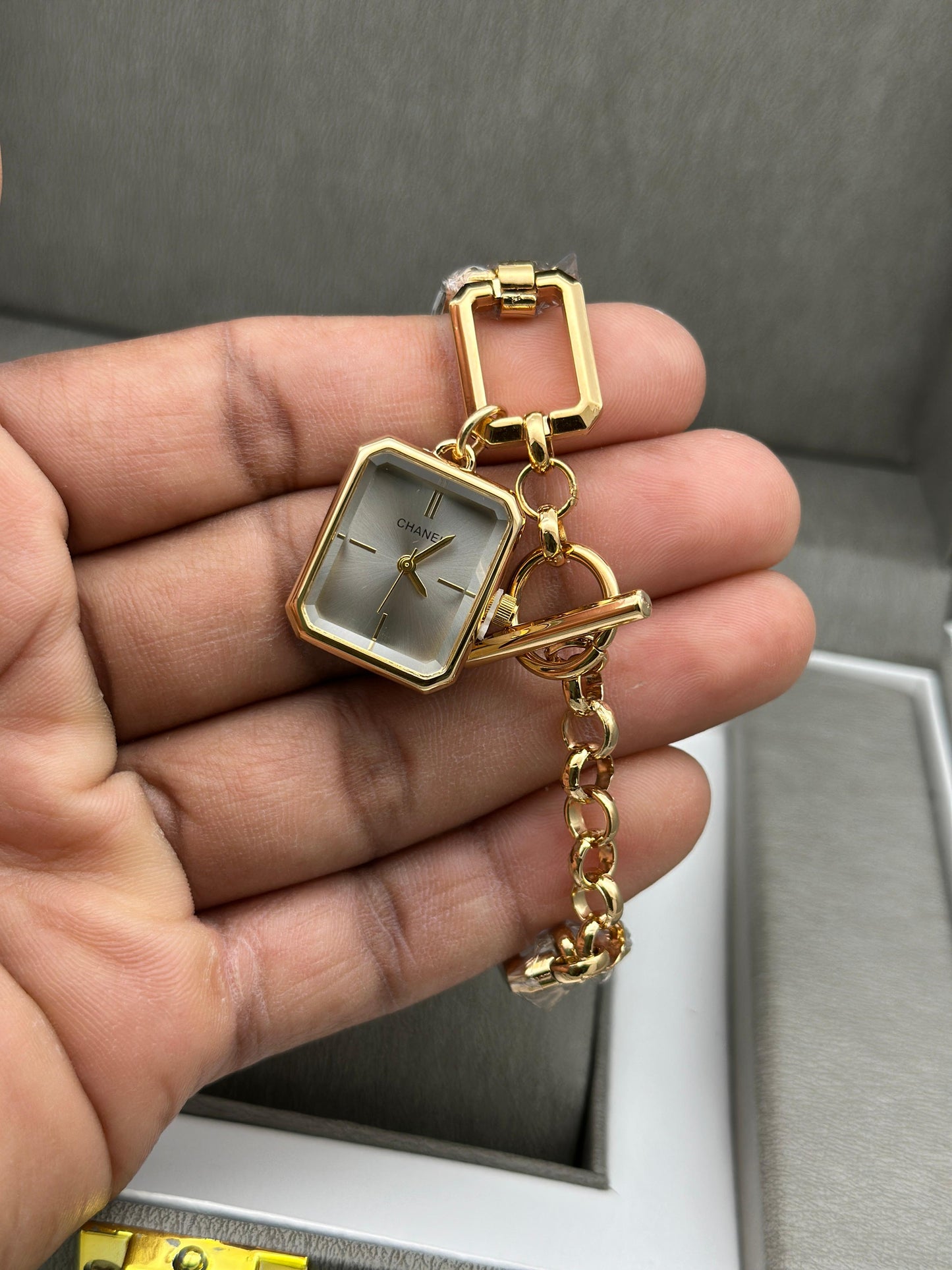 Premium Chanel ladies watches