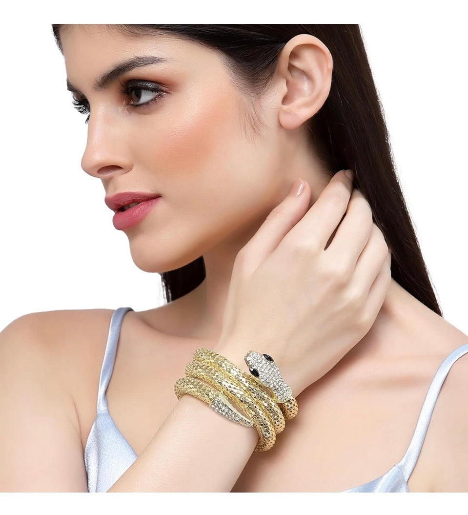 Luxury Snake Necklace - Fashion Statement Jewelry with Black Eyes